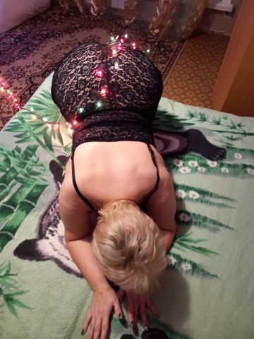 Тиффани Сочная Блондинка